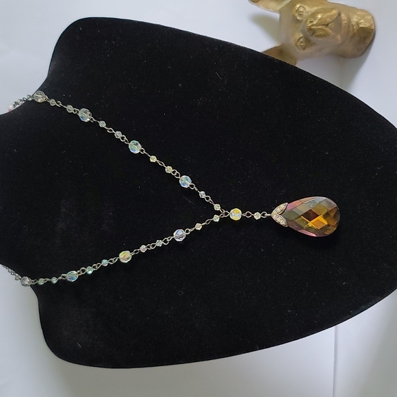 Avon Vintage NR Crystal Faceted Teardrop Necklace - Picture 1 of 4